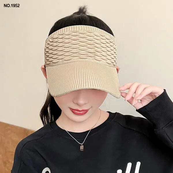 Trendy Outdoor Women's Polyester Korean Version Duckbill Sun Hat - Image 4
